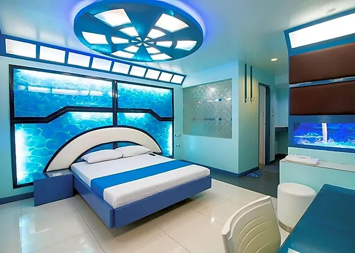 Отель Dreamworld Pinas 3*