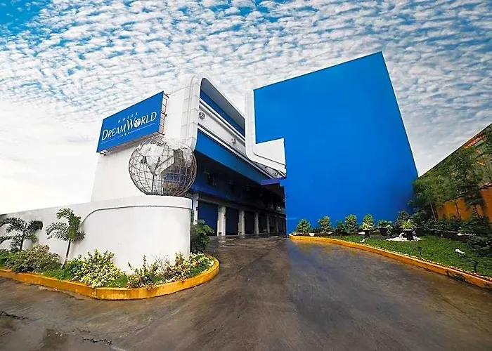 Dreamworld Pinas Отель Манила