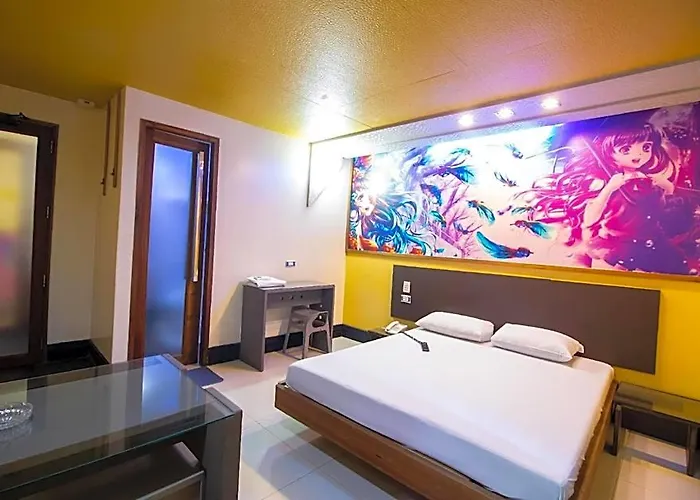Отель Dreamworld Pinas 3*